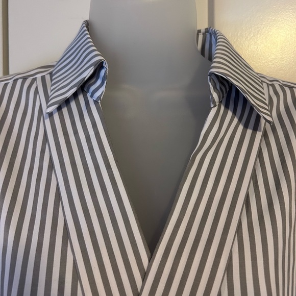 New Lomon collared blouse 3/4 sleeve grey white stripe M - Picture 4 of 8